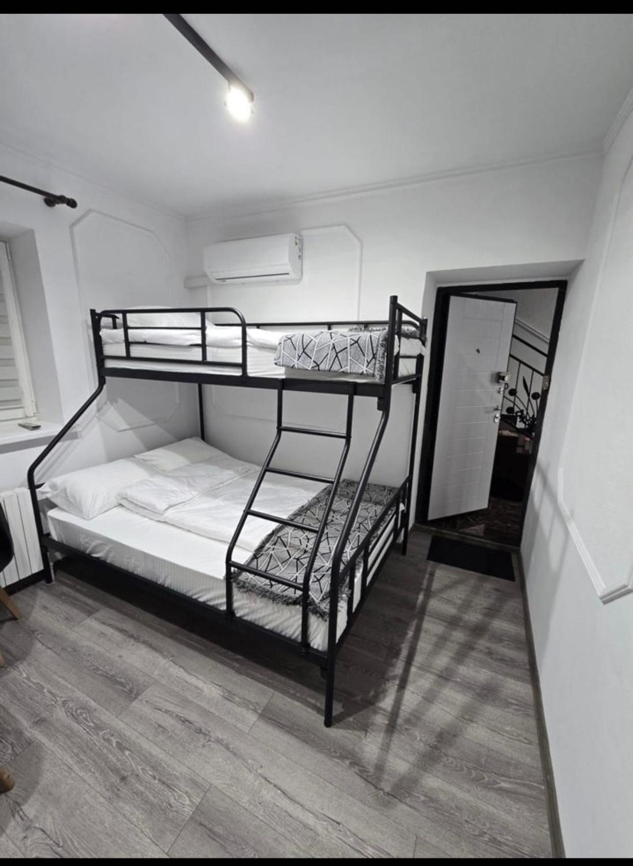 Apartamento Apartament Suita 4 Chişinău